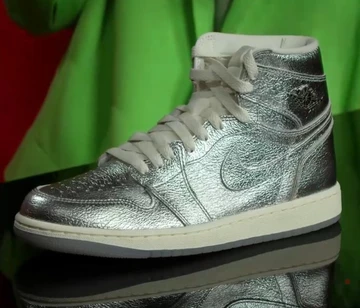 Jordan 1 High Chrome Leak von der Seite