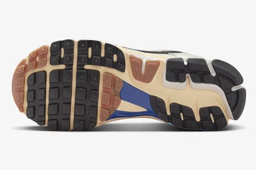 Die Sohle des Nike Zoom Vomero 5 Design By Japan