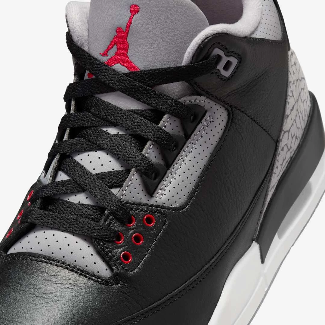 Black jordan 3's online