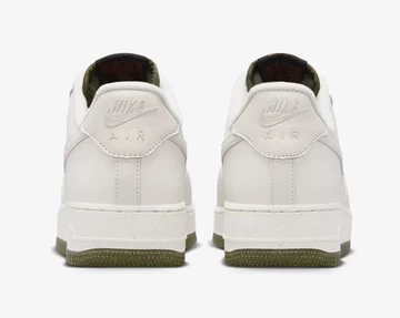 Air Force 1 Low Winterized Phantom Khaki von hinten