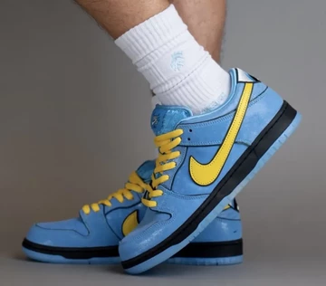 The Powerpuff Girls Nike SB Dunk Low Bubbles seitlich