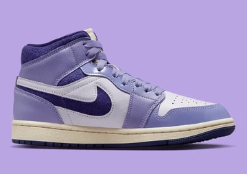 Jordan 1 Mid Purple Patent Leather innen