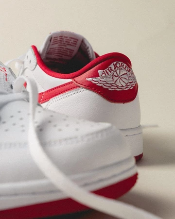 Jordan 1 Low OG University Red