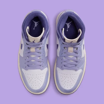Jordan 1 Mid Purple Patent Leather von oben