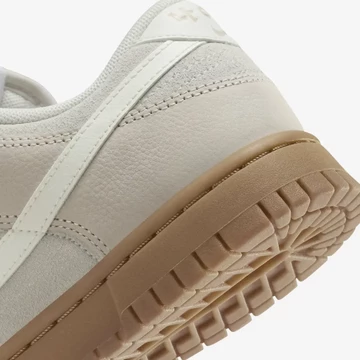 Dunk Low SE Hangul Day Ferse