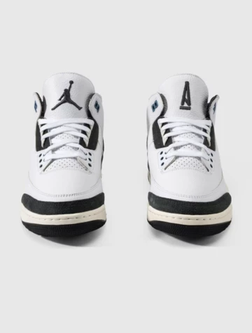 A Ma Maniére x Air Jordan 3 Retro For The Love von vorne