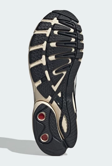 AMG x adidas Adistar Crystal White Sohle