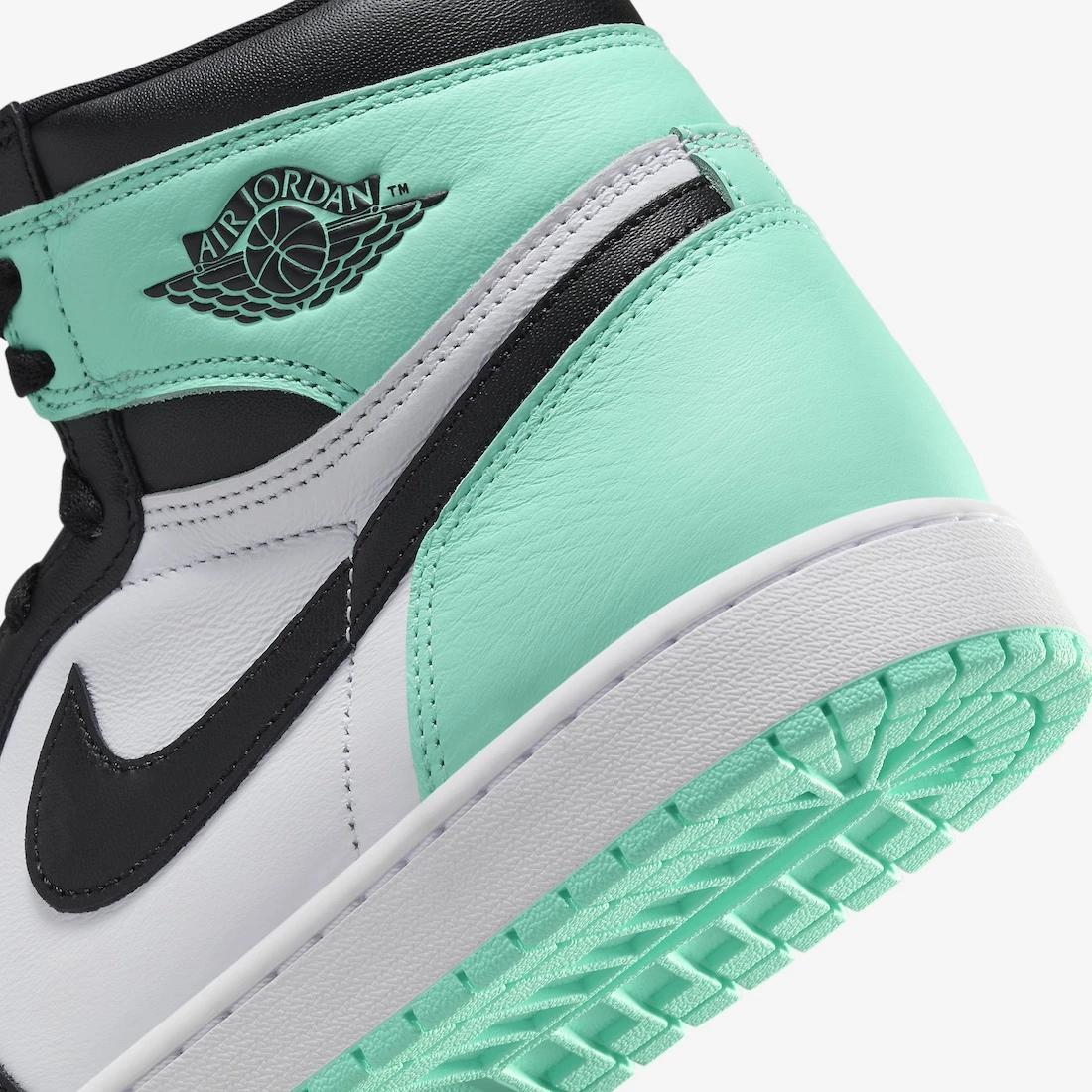 Black white and green jordan 1 online