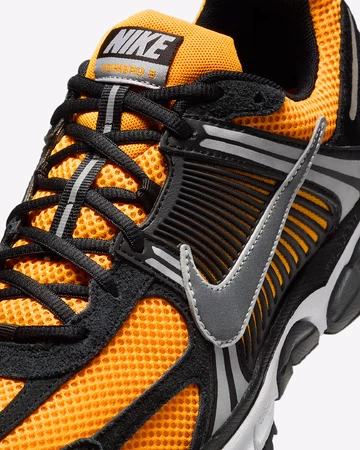 Nike Zoom Vomero 5 Sundial Upper Details