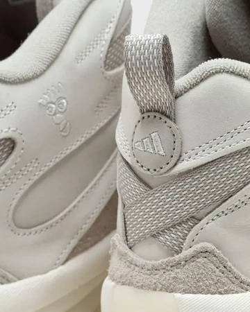 adidas Crazy 8 Off White Sesame Detail