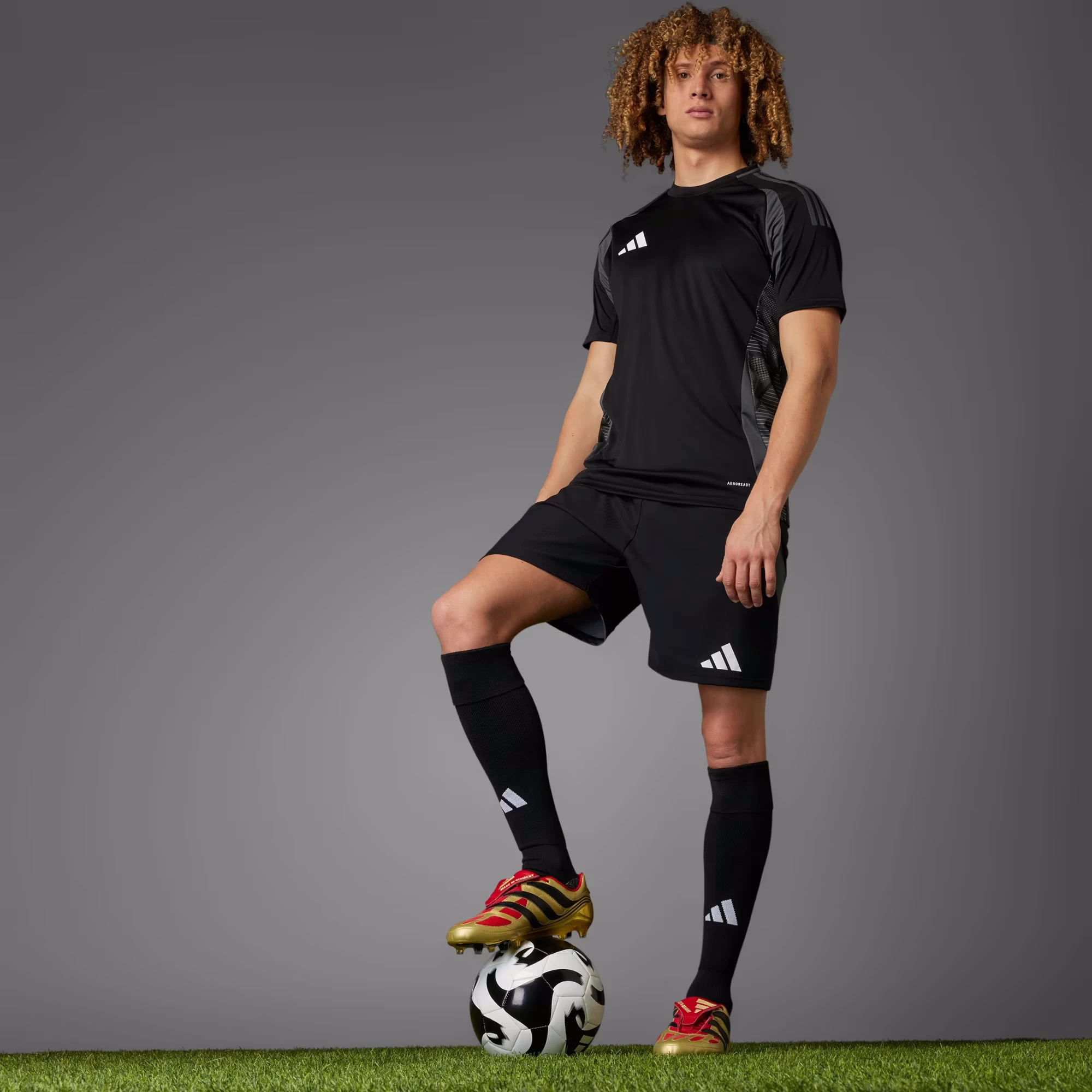 シューズ 26cm Predator Precision FG Zidane adidas Predator Precision FG Zinedine Zidane - Gold/Schwarz/Rot