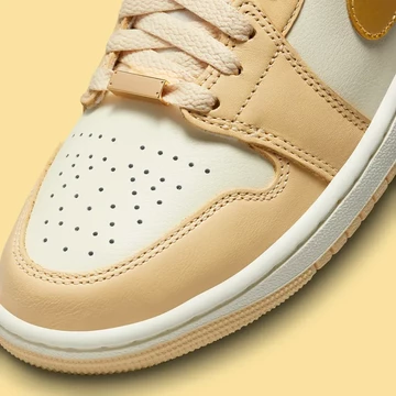 Jordan 1 Mid Vanilla Gold toe box