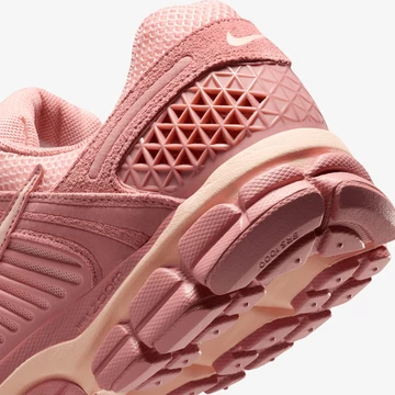 Nike Zoom Vomero 5 Red Stardust Ferse