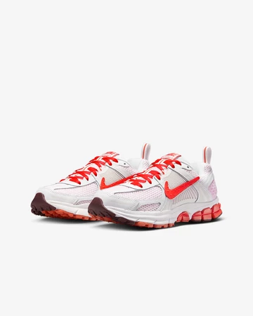 Nike Zoom Vomero 5 Valentine's Day 2025 Paar
