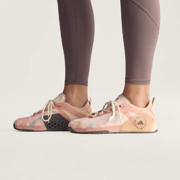 adidas Stella McCartney Dropset Soft Powder Mood getragen