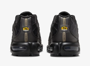 A COLD WALL Nike Air Max Plus Onyx