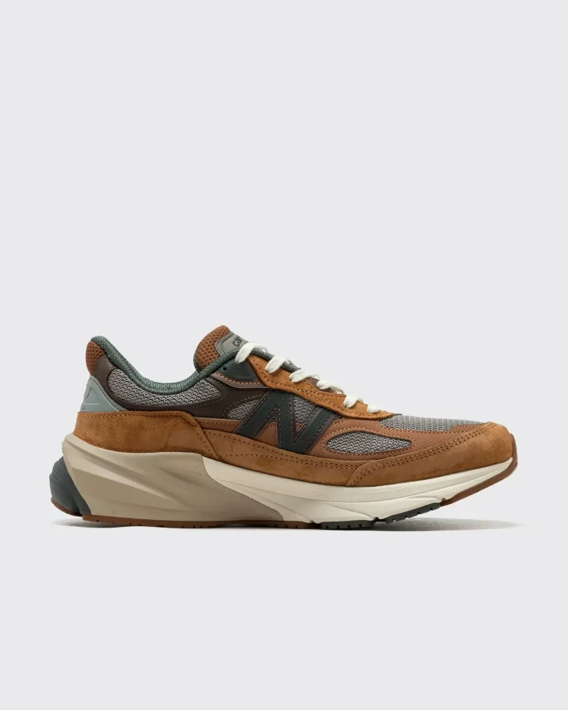 Carhartt WIP New Balance 990v6 M990CH6 | Dead Stock