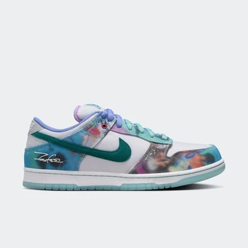 Futura Laboratories SB Dunk Low Bleached Aqua