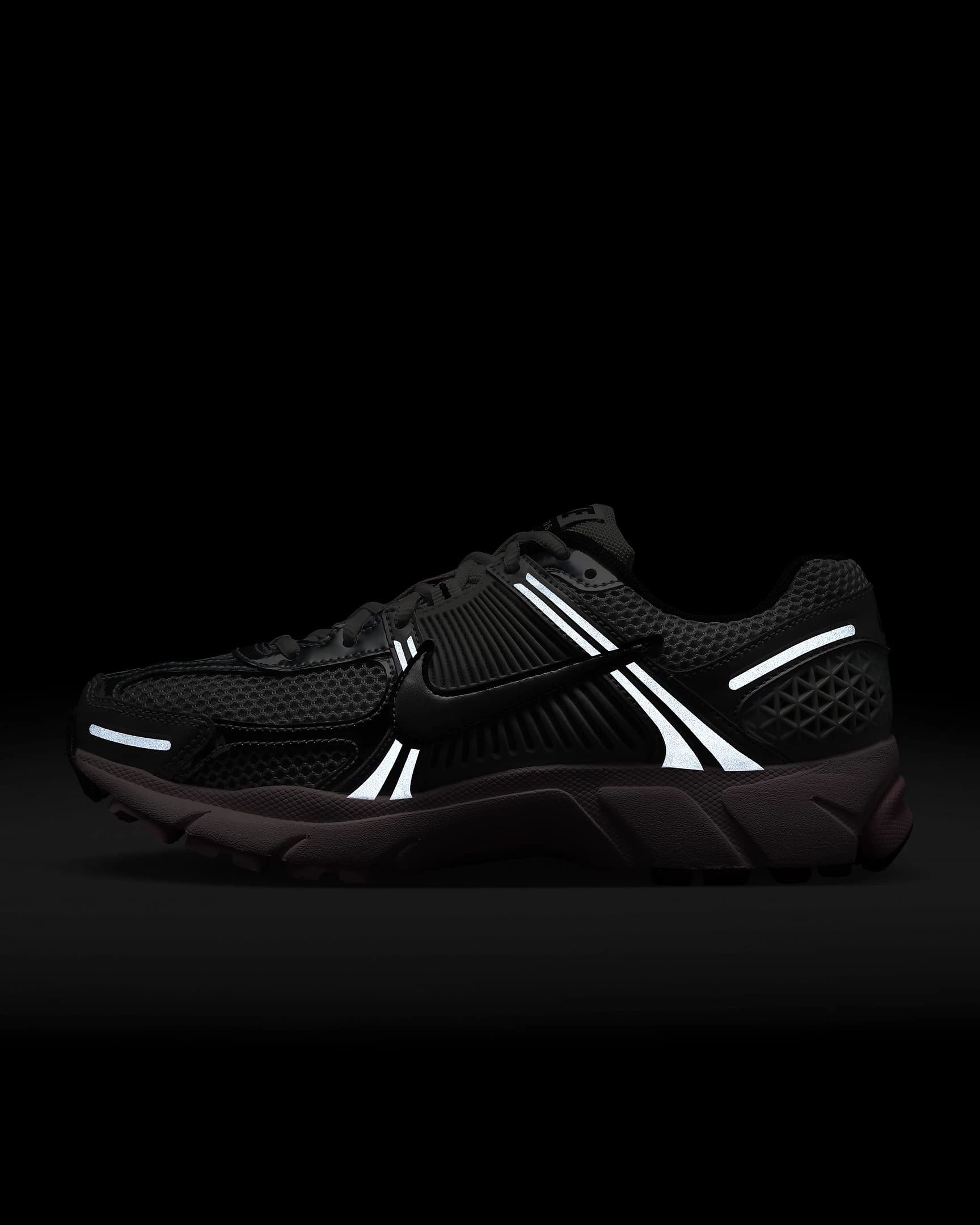 Nike Zoom Vomero 5 Metallic Silver Pack HF1877-100 & HF1877-001