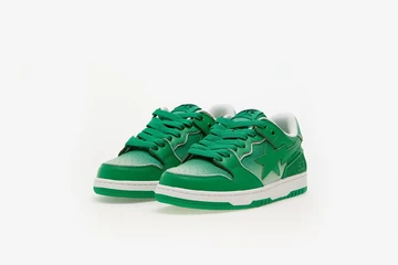 Der Bape Sk8 Sta M1 Green von schräg außen