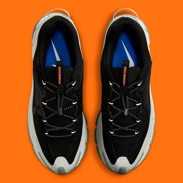 Nike Zoom Vomero 5 Roam Winterized silver von oben