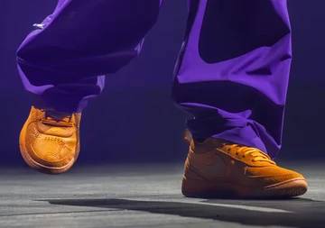 Drake trägt den Nike Book Chapter 1 Nahaufname on-feet