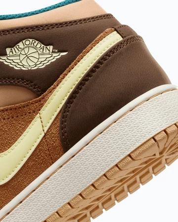 Jordan 1 Mid GS Cacao Wow Detail Ferse