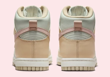 Dunk High Tan Light Grey von Hinten