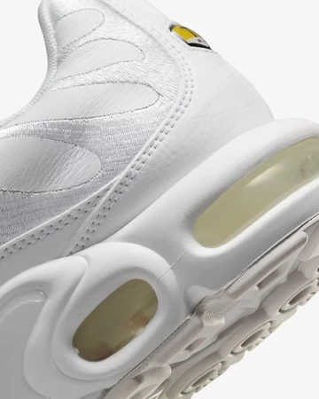 Air Max Plus White Leather Details Ferse