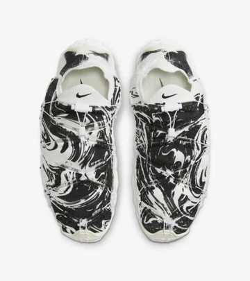 Nike ISPA MindBody Black White von oben