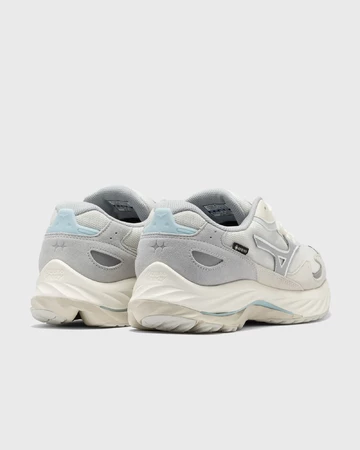 BSTN x Mizuno Wave Rider GTX Paar Fersen