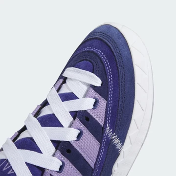 Maite Steenhoudt adidas Adimatic Mid Magic Lilac toebox