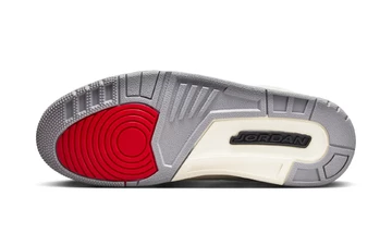 Jordan 3 Retro Cement Grey Sohle