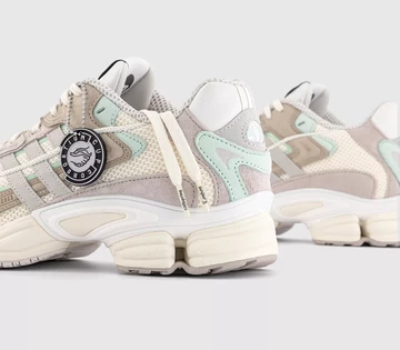 Offspring x adidas Response Ozweego Paar Mood