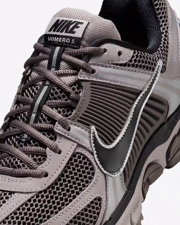 Nike Zoom Vomero 5 College Grey Detailbild