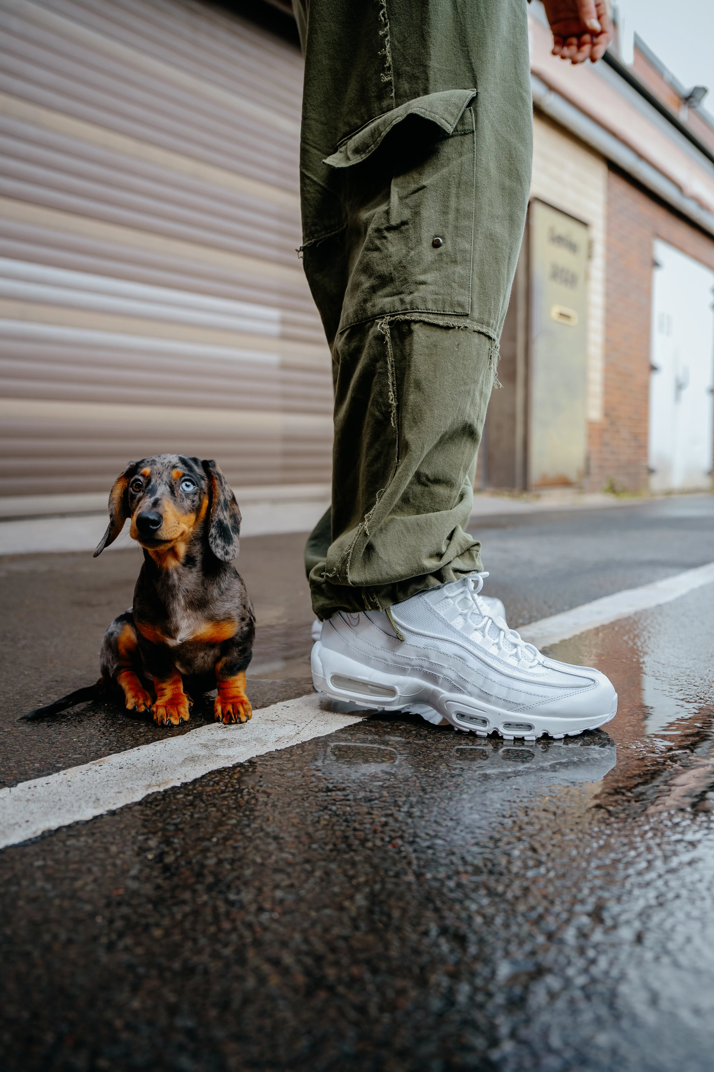 Air Max 95 All White on feet Outfit Bilder Dead Stock