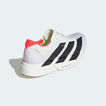 adidas Adizero Adios Pro 4 schräg seitlich