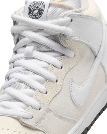 Antihero x Nike SB Dunk High Light Grey Detailbild