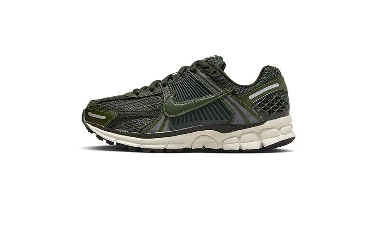 Nike Vomero 5 Sequoia Green