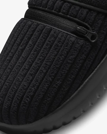 Nike Burrow Pantoffeln Black Detail Toebox