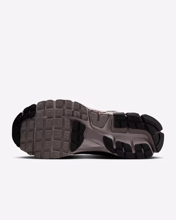 Nike Zoom Vomero 5 College Grey Sohle