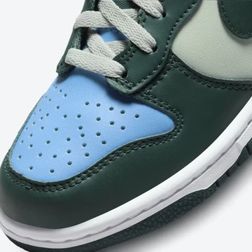 Nike Dunk High GS Deep Jungle Detail Toebox