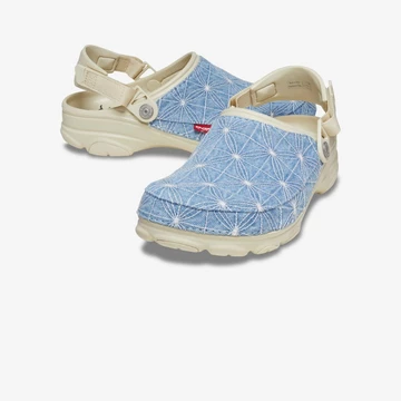 Levi's Crocs All-Terrain Clog Sashiko Light Wash