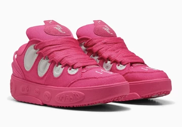 Puma LaFrance Valentine’s Day Paar schräg seitlich