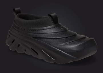 Crocs Echo Storm Black Ice schräg