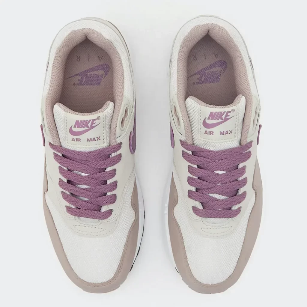 Nike air max 1 barely rose true berry best sale