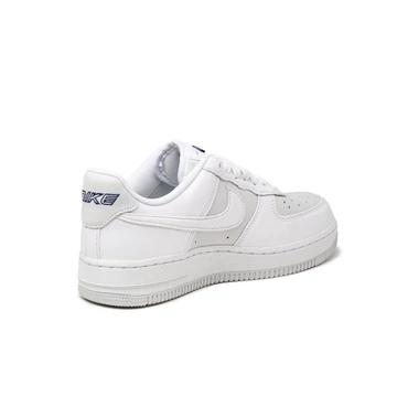 Air Force 1 Low Phantom Dust Schuh von der innen Seite hinten