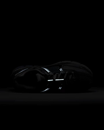 Nike Zoom Vomero 5 Photo Blue