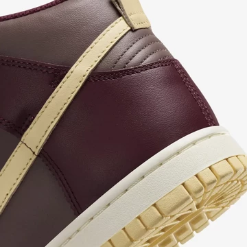 Dunk High Plum Eclipse Detail Ferse