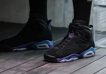 Jordan 6 Aqua On Feet Motion